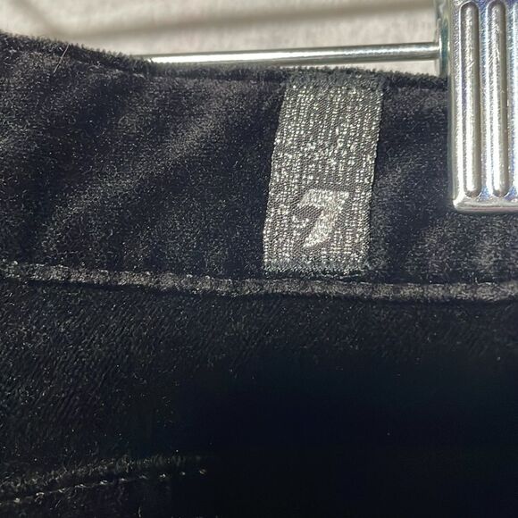 7 For All Mankind REVOLVE Black Velvet “The Skinny” Pants (Size: 27) - Picture 14 of 16